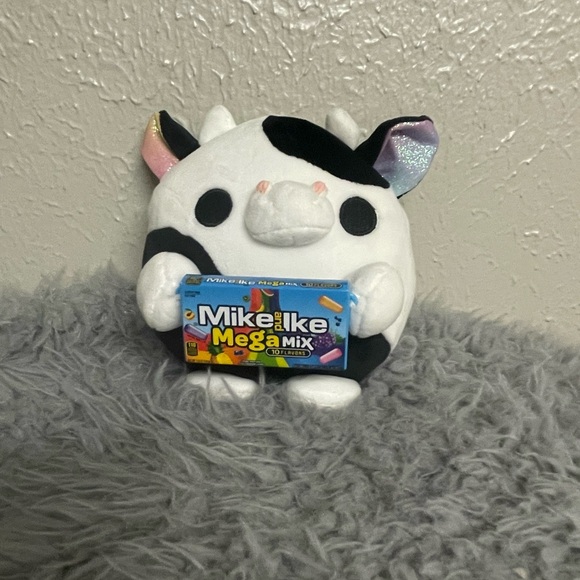 Snackle Daisy the Cow - Picture 1 of 4